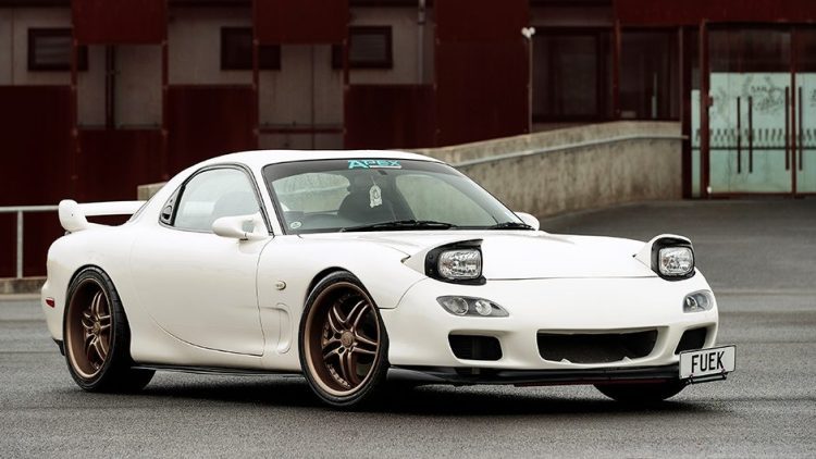 1996 Mazda RX-7 - NZ Autocar