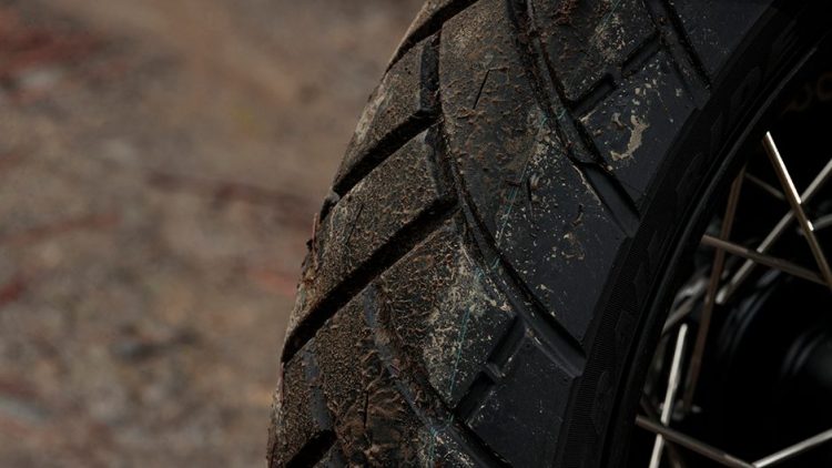 ktm 790 tyre size