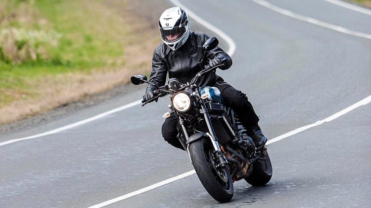 2017 Yamaha XSR900 review - NZ Autocar