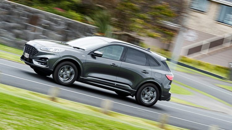 2020 Ford Escape ST-Line AWD vs Subaru Forester X Sport comparison - NZ ...