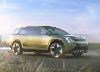 Skoda Vision 7S concept front three quarter view