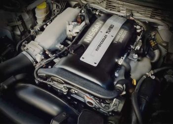 Nissan SR20DET engine close up view