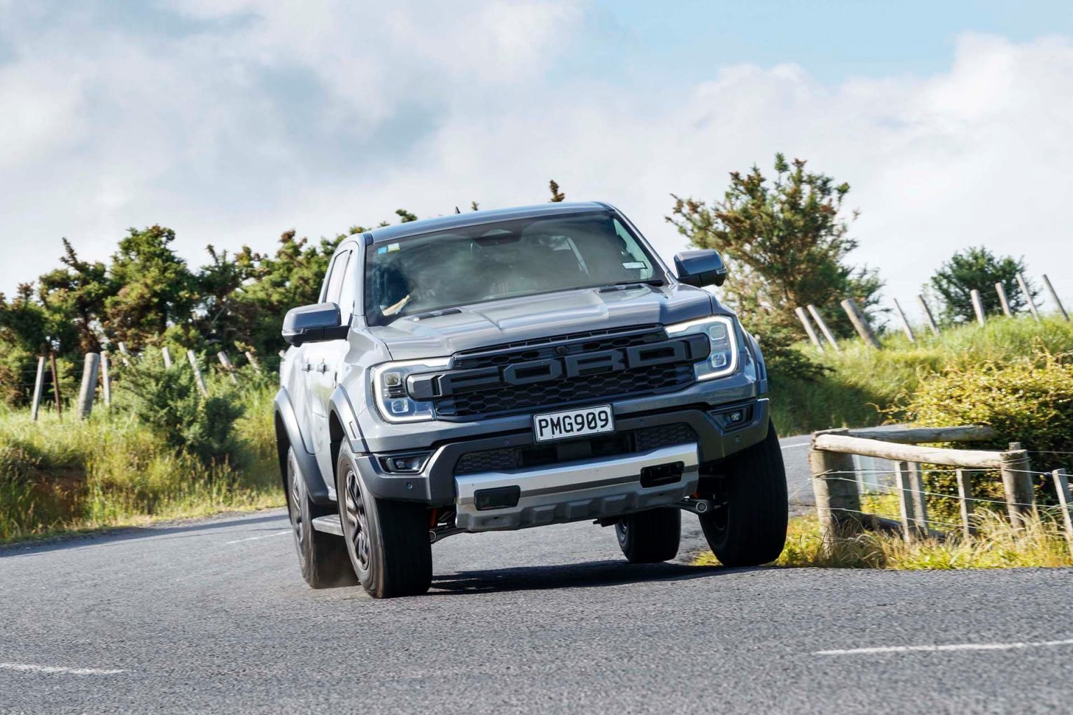 2023 Ford Ranger Raptor Vs Ford Ranger Wildtrak Comparison Review - Nz 