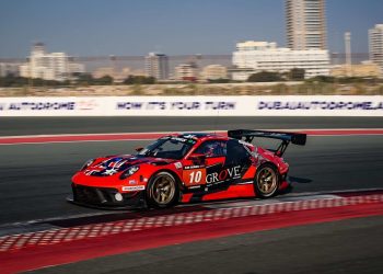 Grove Racing Porsche 911 GT3 at Dubai 24h race