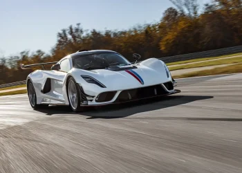 Hennessey Venom F5 Revolution driving on track