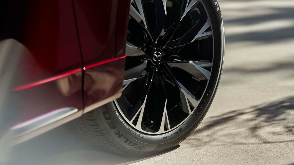 Mazda CX-90 wheel close up