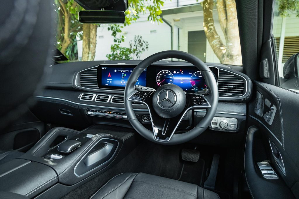 Mercedes-Benz GLE 450 d front interior view, with full dash visible