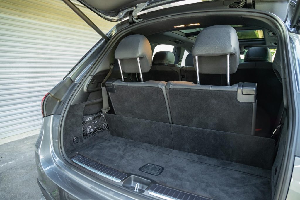 Mercedes-Benz GLE 450 d 4MATIC boot space with 7th seats up