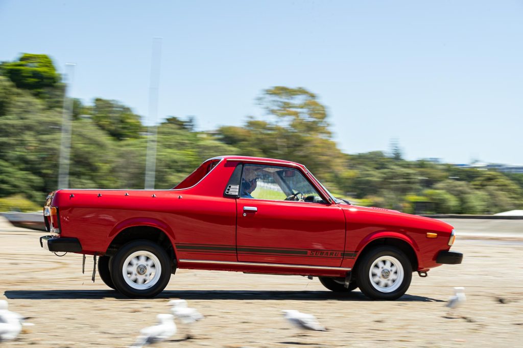 Subaru BRAT, side shot panning