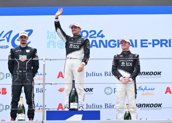 SHANGHAI INTERNATIONAL CIRCUIT, CHINA - MAY 25: Pascal Wehrlein, TAG Heuer Porsche Formula E Team, Porsche 99X Electric Gen3, 2nd position, Mitch Evans, Jaguar TCS Racing, 1st position, and Nick Cassidy, Jaguar TCS Racing, 3rd position, on the podium during the Shanghai E-Prix at Shanghai International Circuit on Saturday May 25, 2024 in Shanghai, China. (Photo by Simon Galloway / LAT Images)