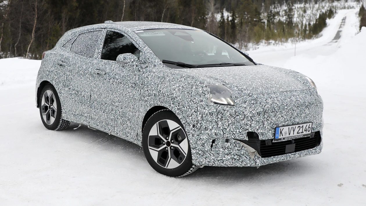 Spy shot in snow of Ford's electric Puma. 