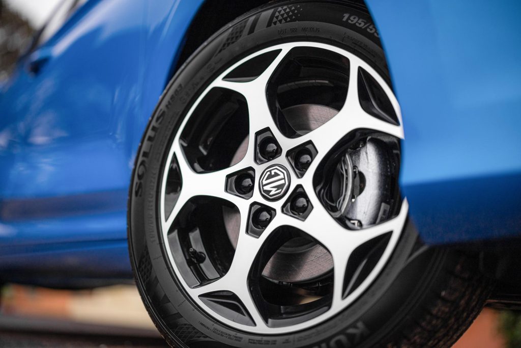 Wheel detail of the MG3 Hybrid+ Essence