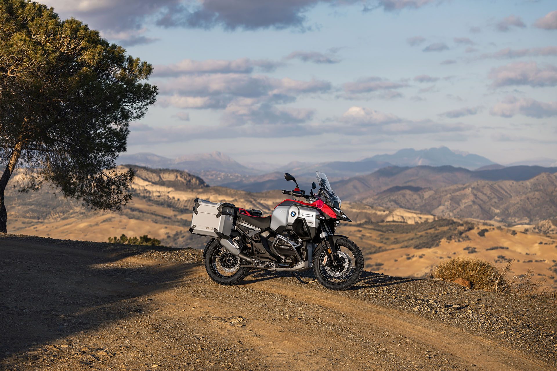 Going off grid on the R 1300 GSA machine.