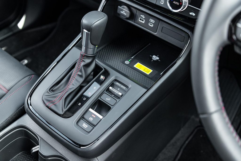 Gear selector of the 2024 Honda CR-V RS