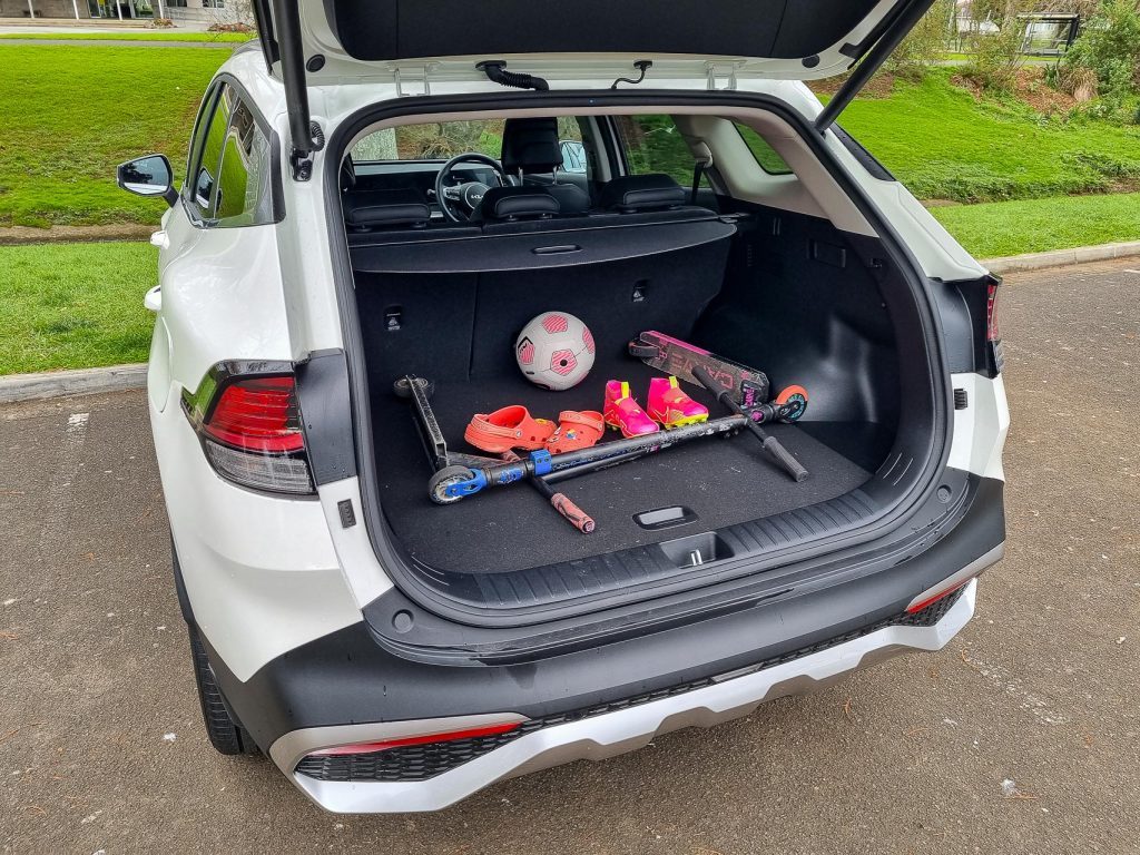 Boot space inside the 2024 Kia Sportage Earth Hybrid