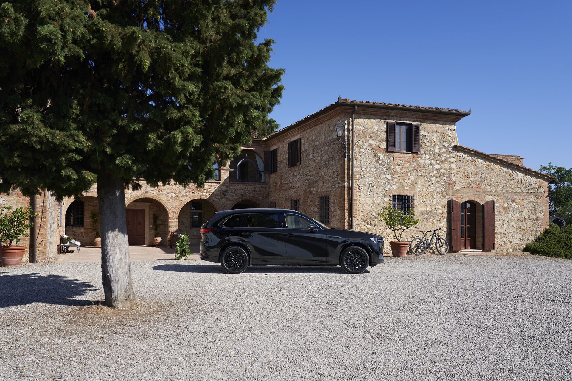 Somewhere in New Zealand a new owner has a CX-80 in black.