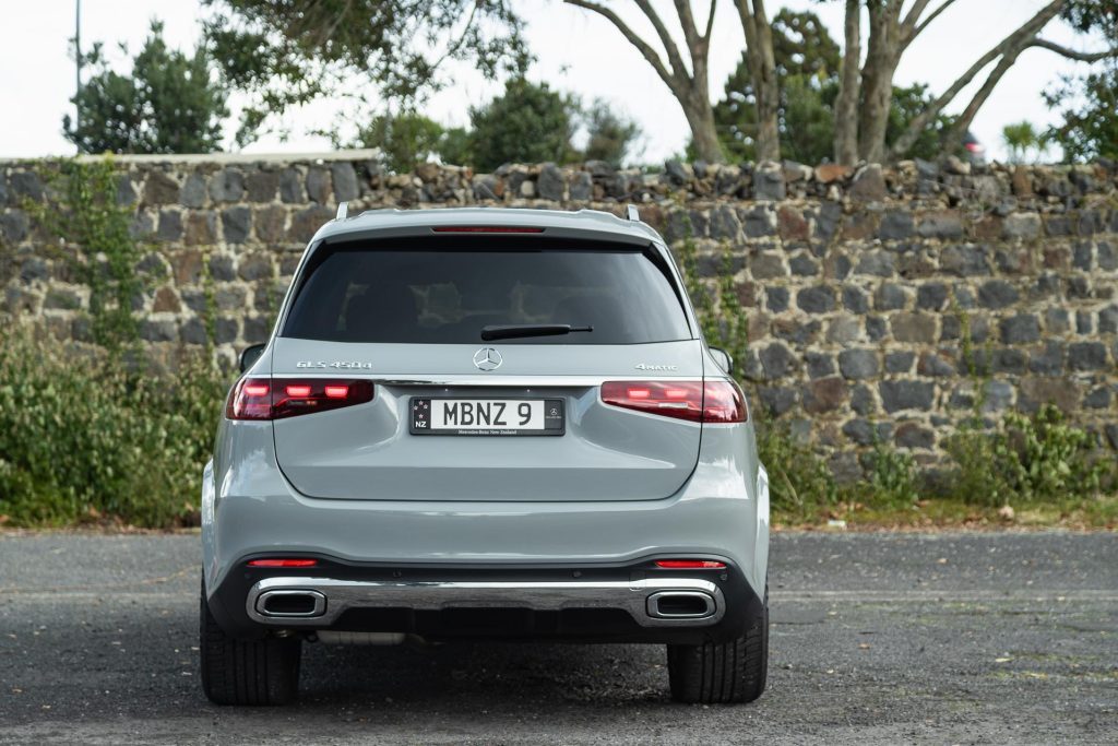 Rear profile of the Mercedes-Benz GLS 450 d