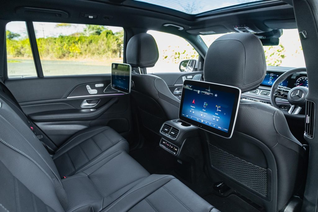 Screens in the back of the seats in the Mercedes-Benz GLS 450 d