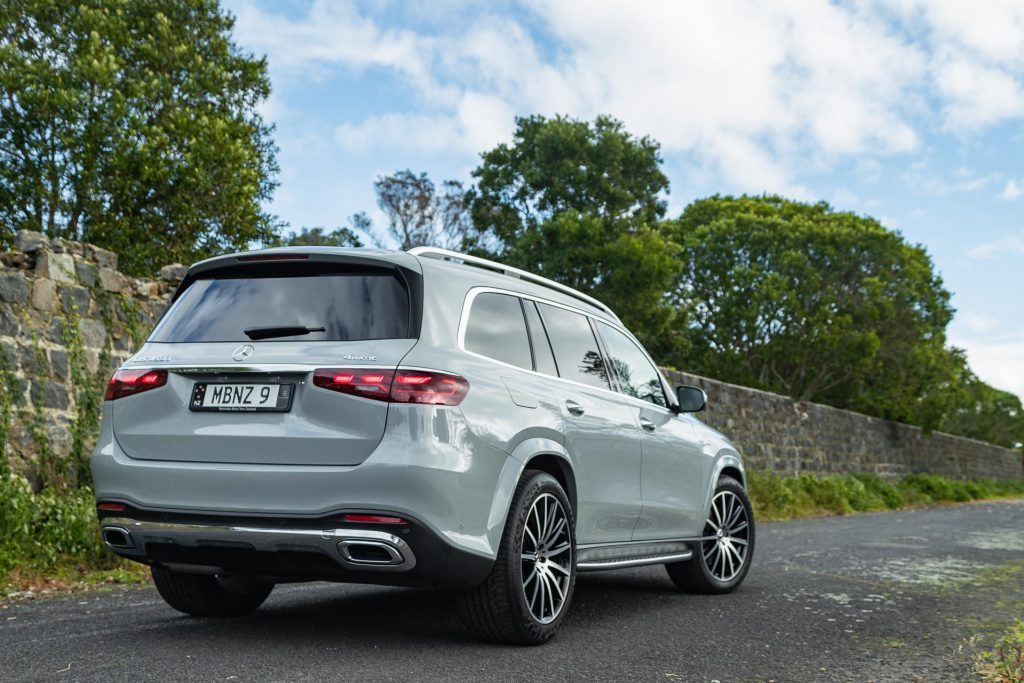 Rear quarter view of the Mercedes-Benz GLS 450 d parked