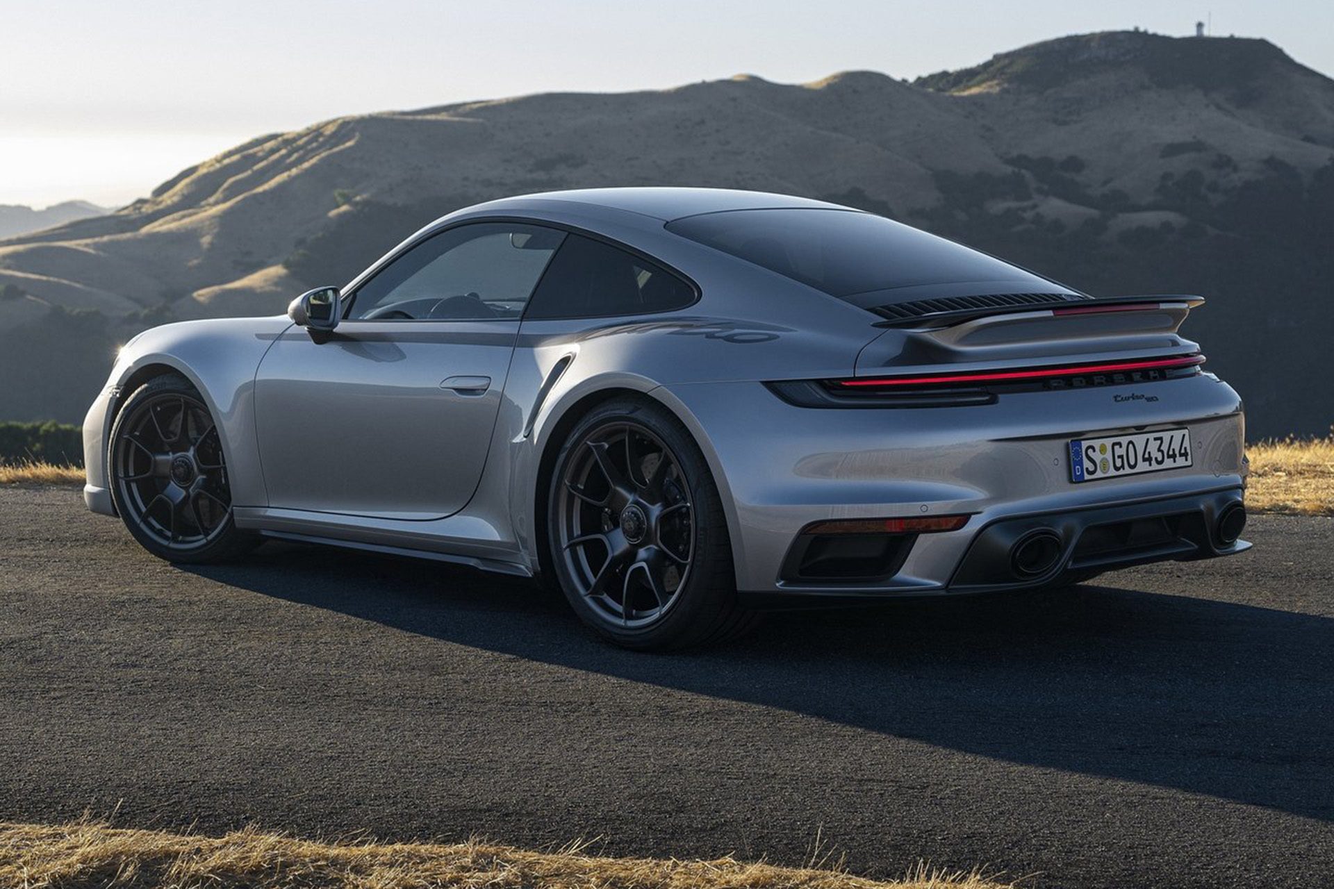 Classic 911 Turbo silhouette.