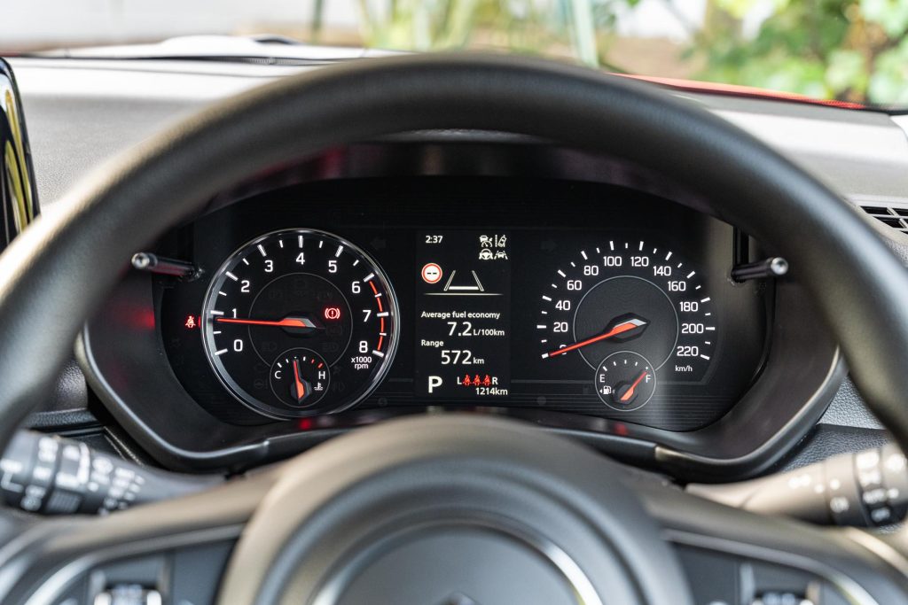 Tachometer of the Suzuki Swift GLS