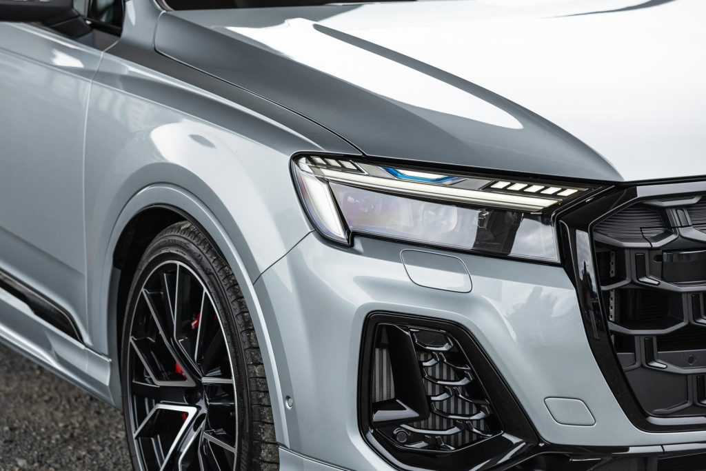 2024 Audi SQ7 TFSIheadlight detail