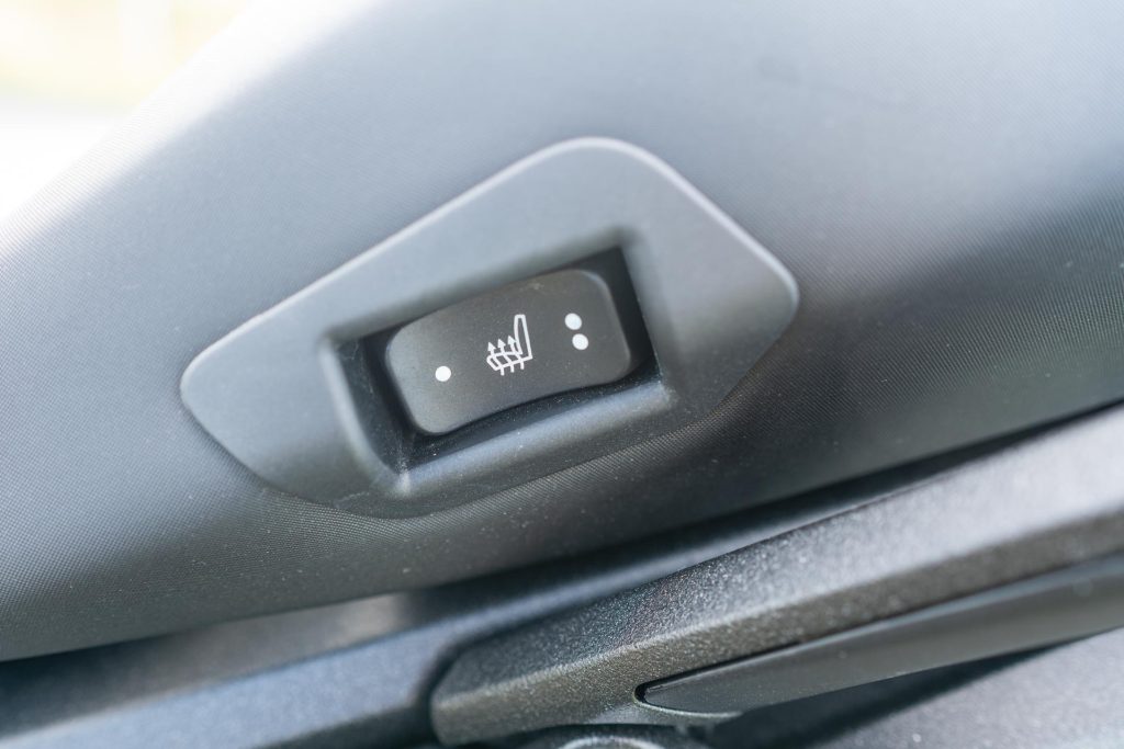 Heated seat button on the BMW R 1300 GS