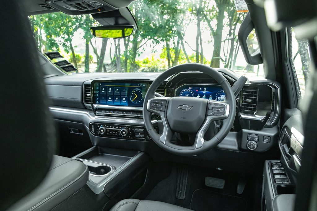 Front interior space in the 2024 Chevrolet Silverado 2500 HD LTZ Premium