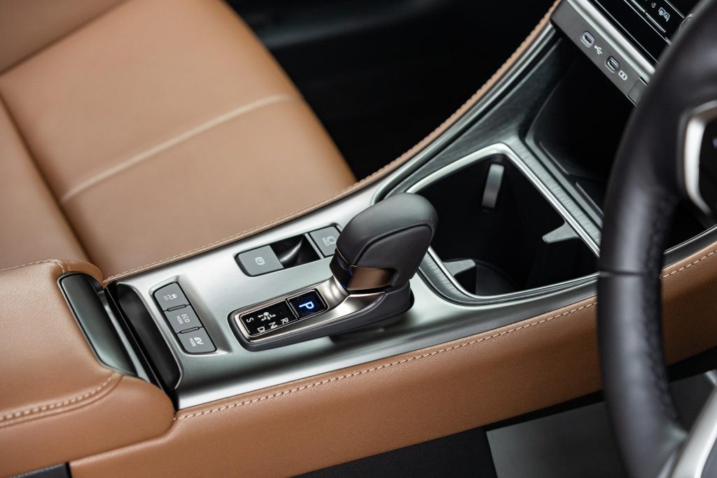 Centre console of the 2024 Lexus LBX Relax