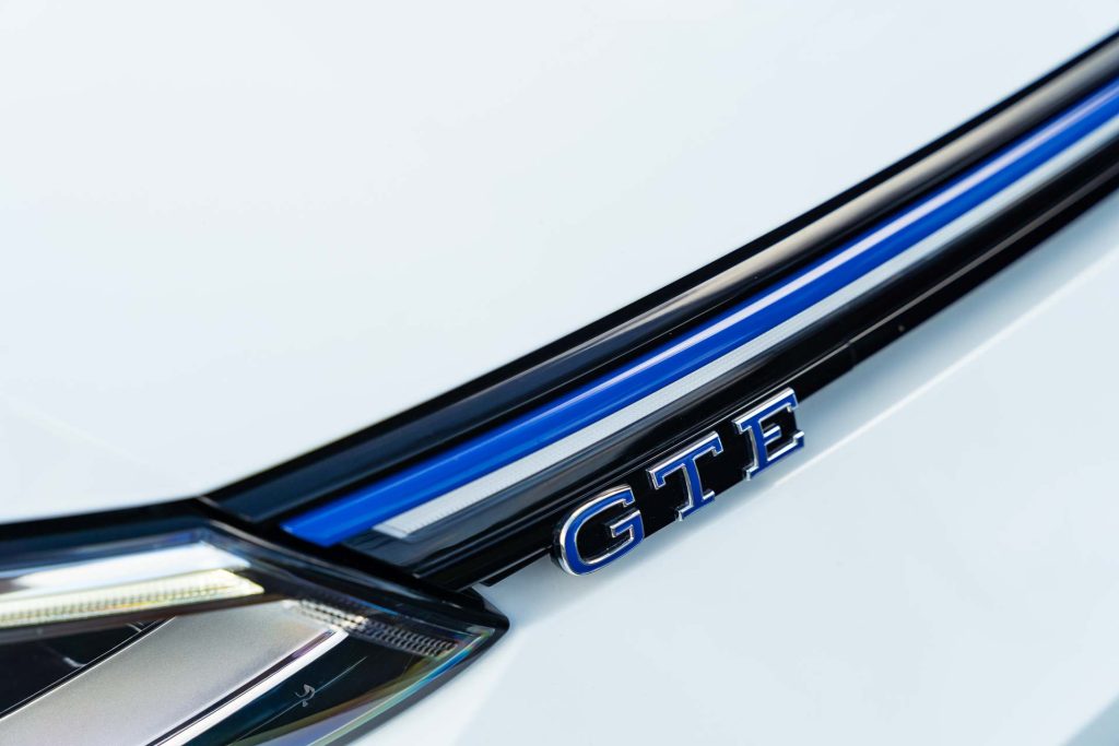 Golf GTE badge detail