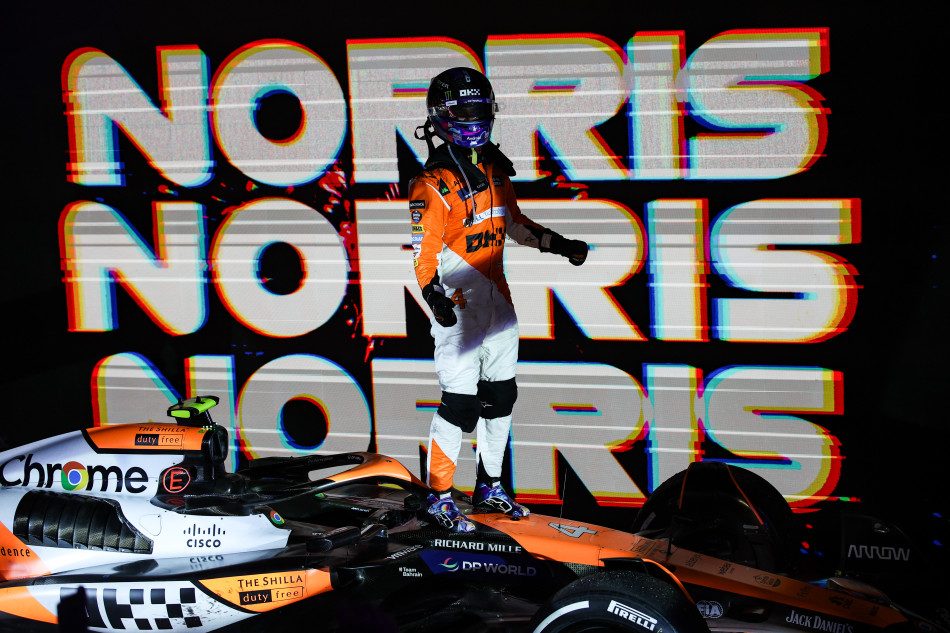 Norris beat Verstappen in the Singapore GP by 20sec.