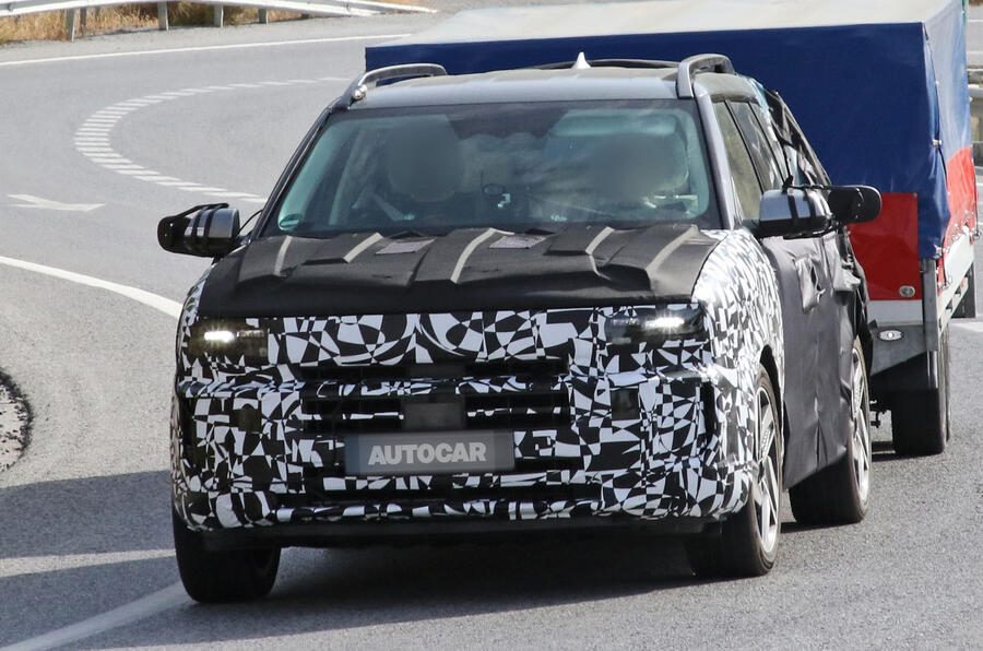 This is Hyundai Nexo Gen II, testing under cover in Europe.