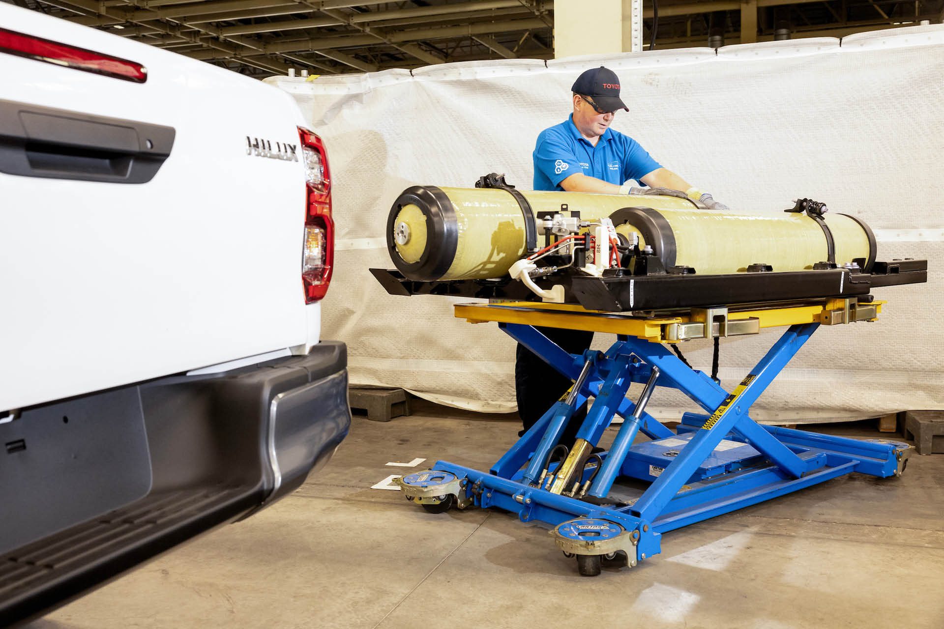 Hydrogen tanks going into Hilux H2 prototype.