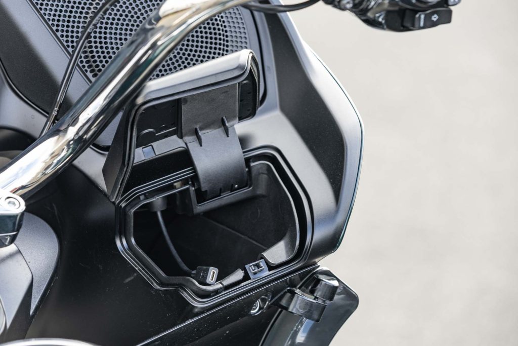 Charging compartment inside the HD Road Glide