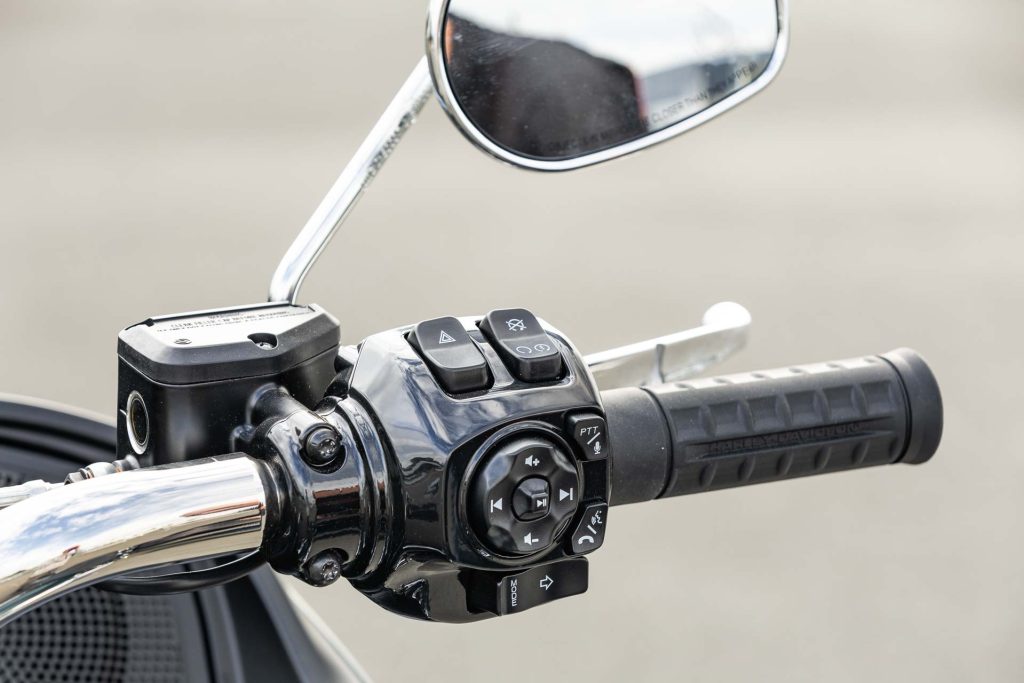 Right handlebar shot