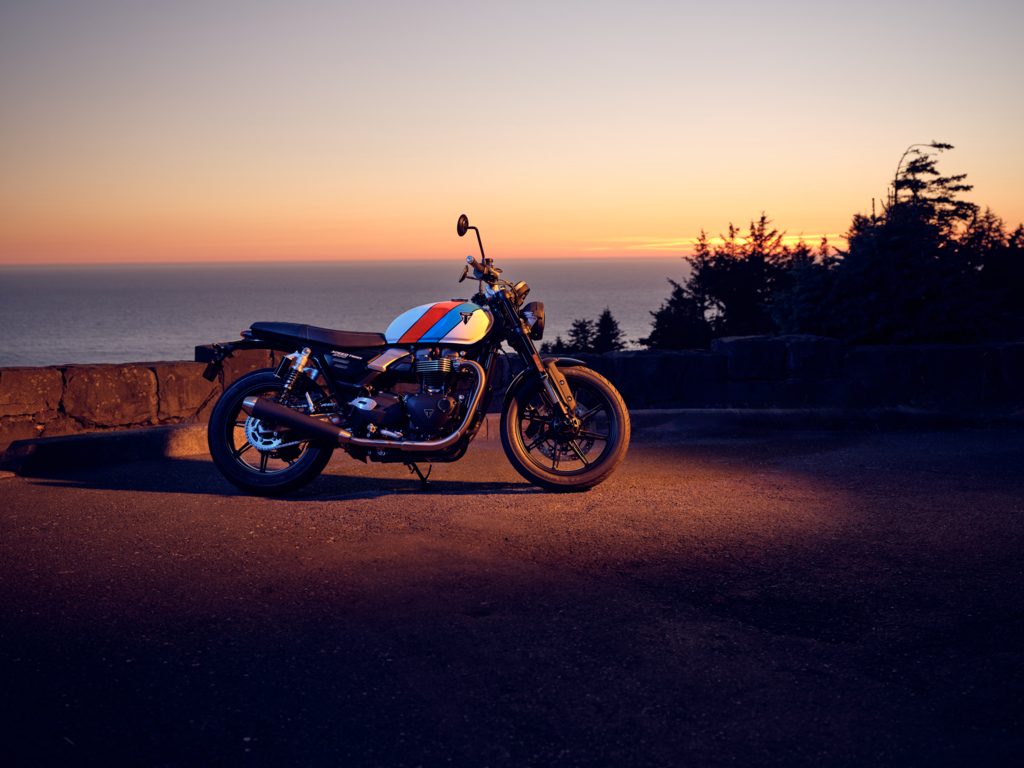 Speed Twin looks good any
time but dawn by the coast ain't bad either.