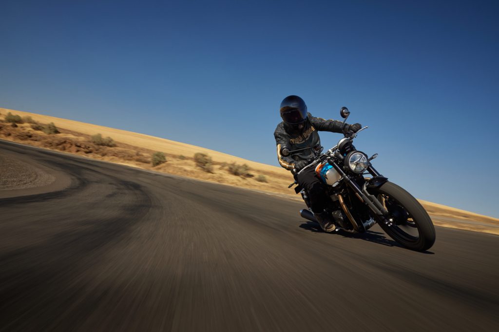 Pretty decent lean angles, but then this is the Speed Twin, Triumph's old school sport bike.