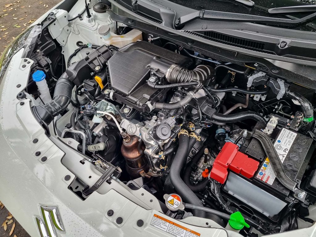 Engine bay of the Suzuki Swift RSC