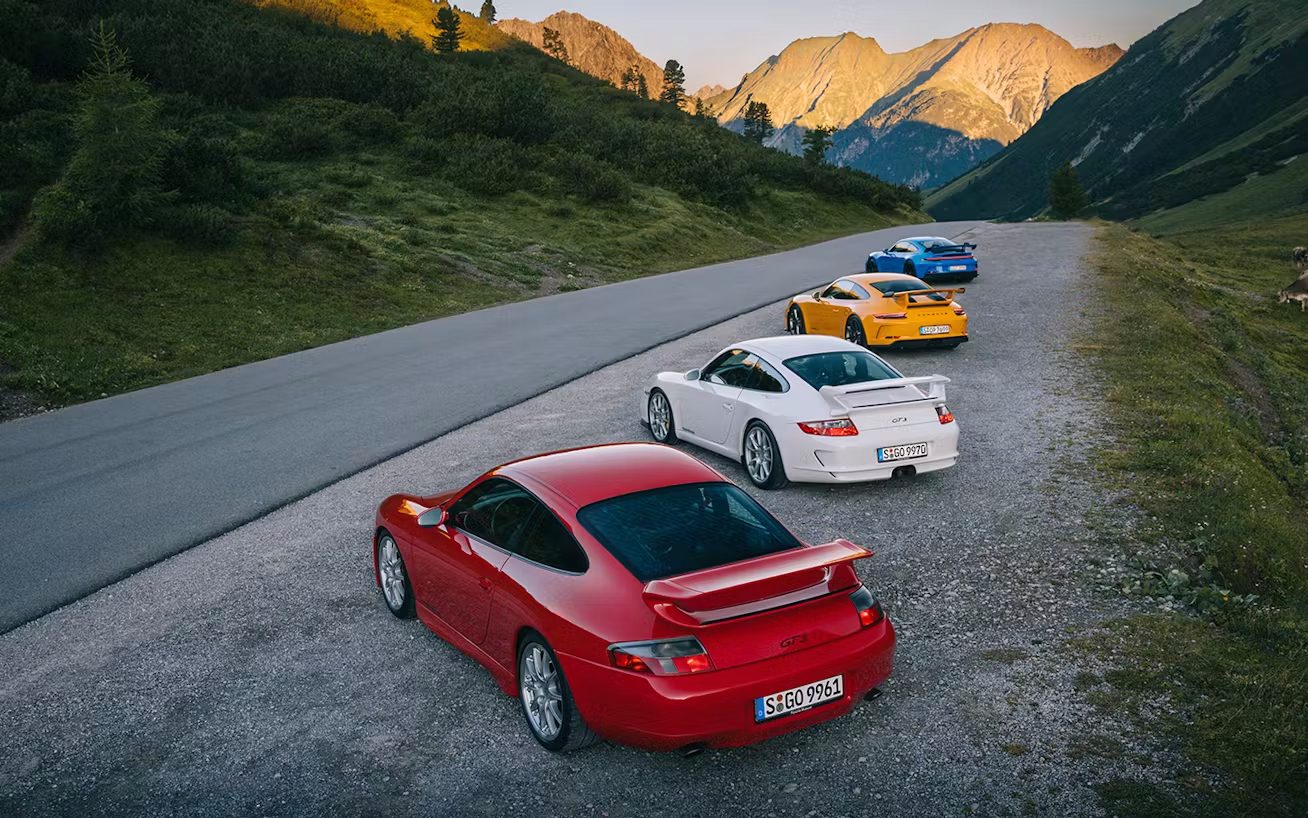 Third point five generation 911 GT3.