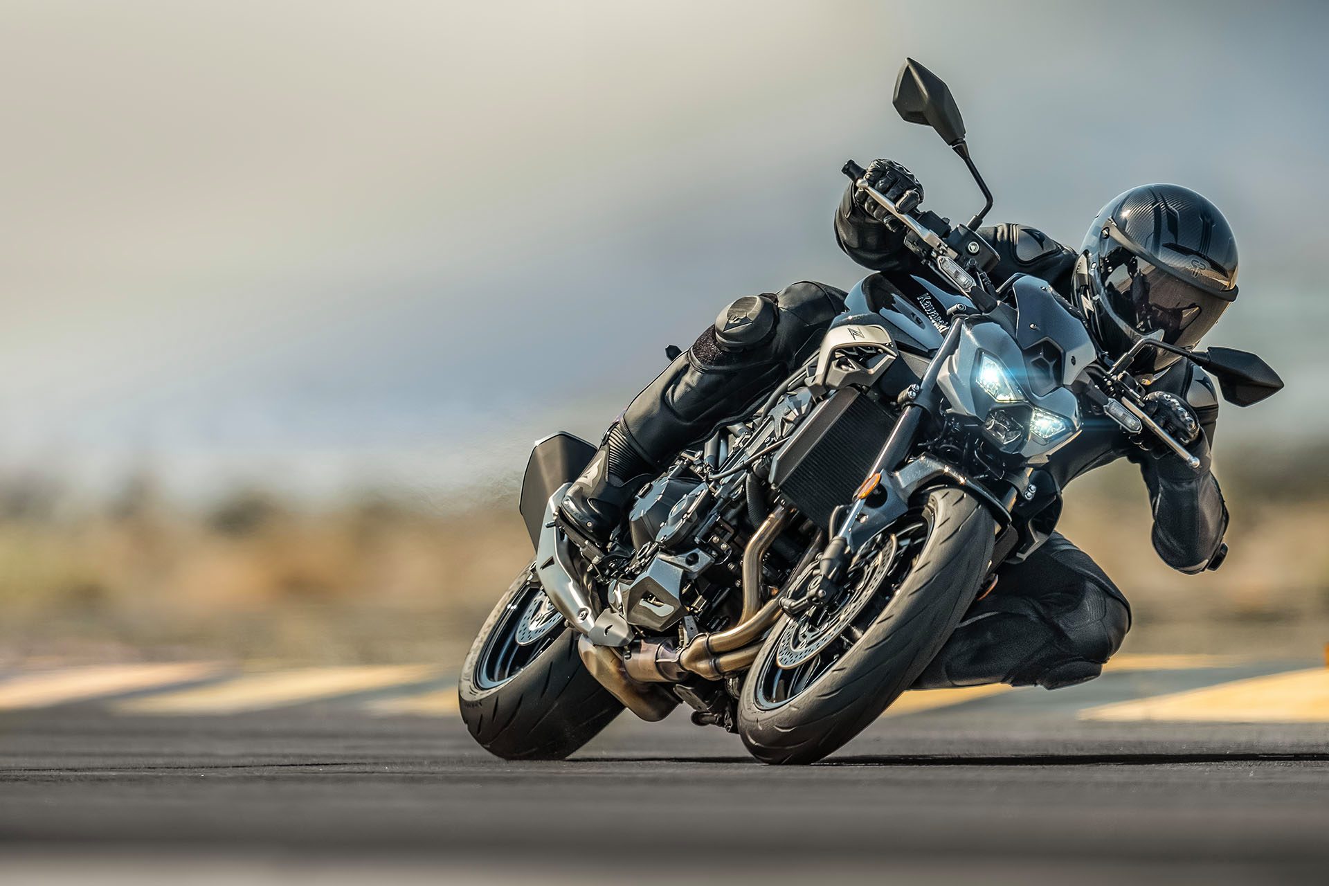 Pick the Z900 by its new more compact cowl and headlights that resemble sports dark glasses.