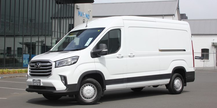 LDV Deliver 9 in white