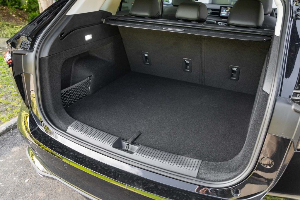 Boot space inside the MG HS Essence