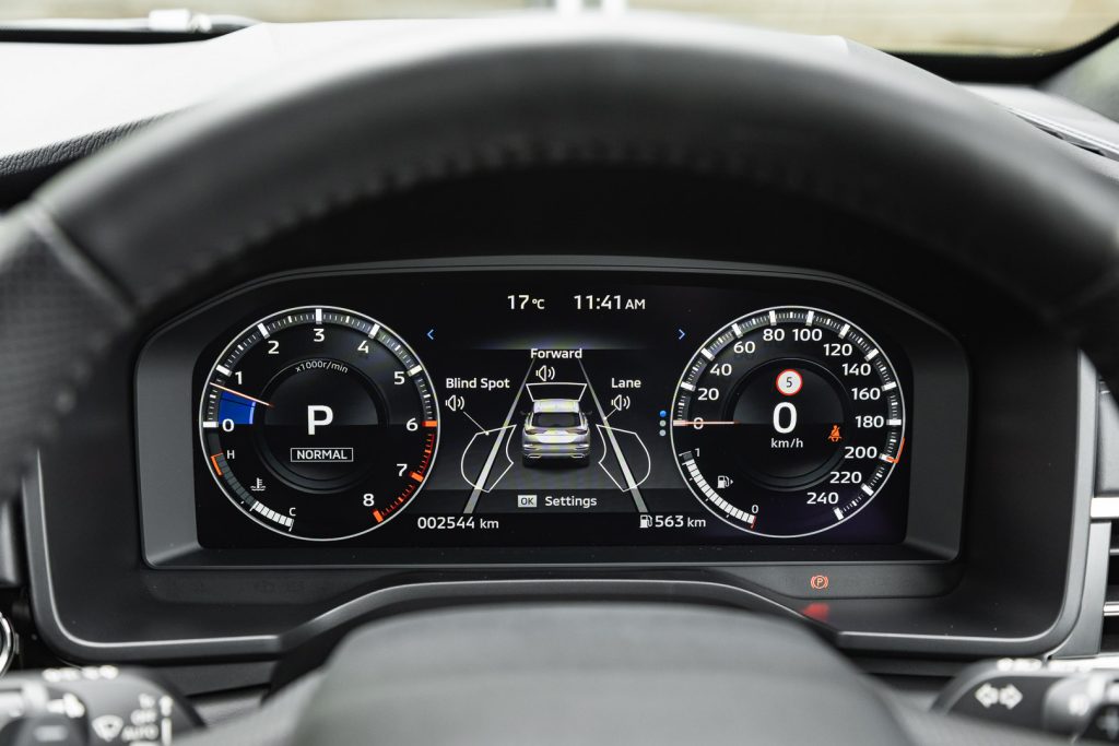 Tachometer of the 2024 Outlander