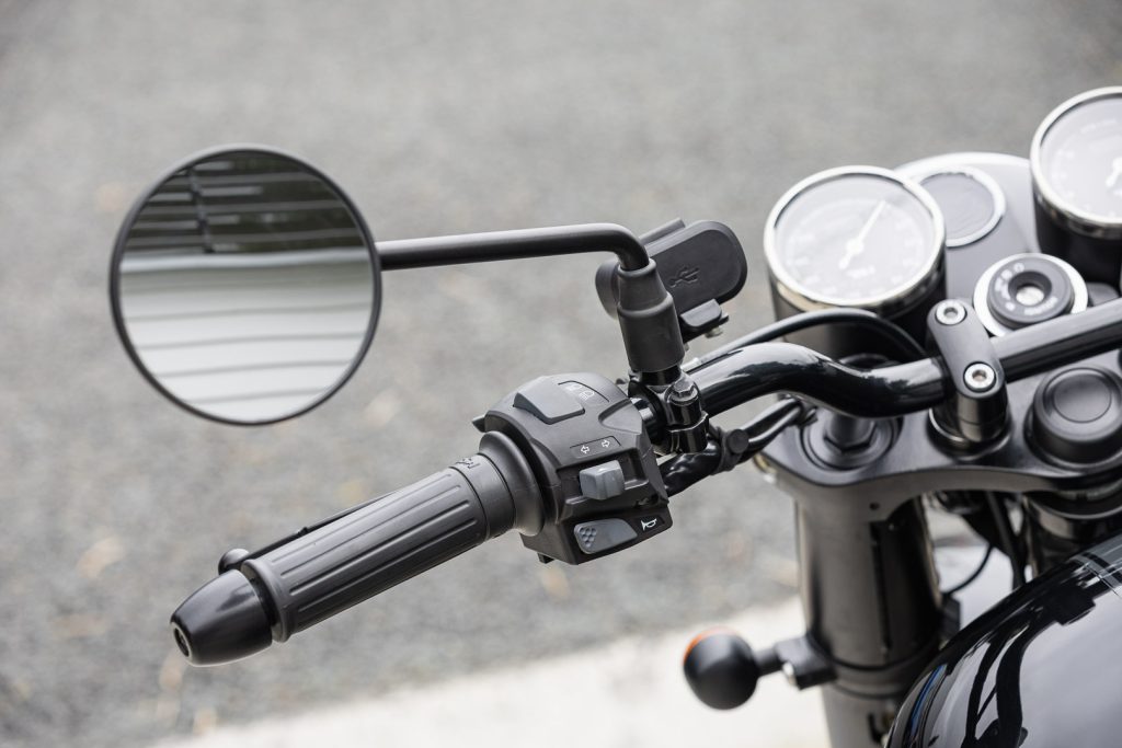 Mirror layout of the 2024 BSA Gold Star 650