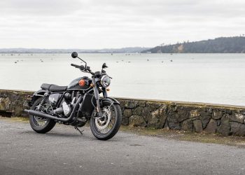 BSA Gold Star 650 LAMS approved bike parked next to the Auckland waterfront