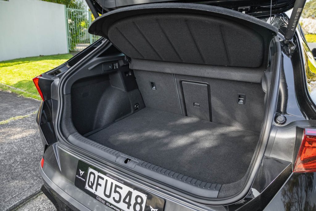 Formentor PHEV boot space