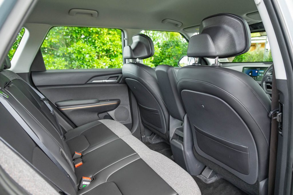 Rear seat space inside the EV5