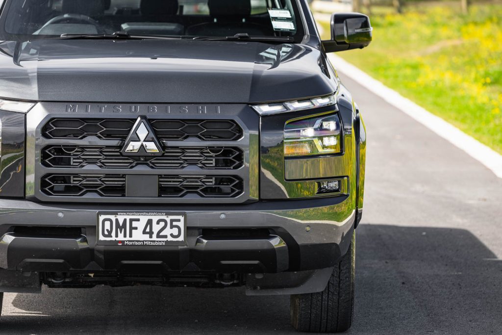 Mitsubishi Triton VRX front end, 2024 in black