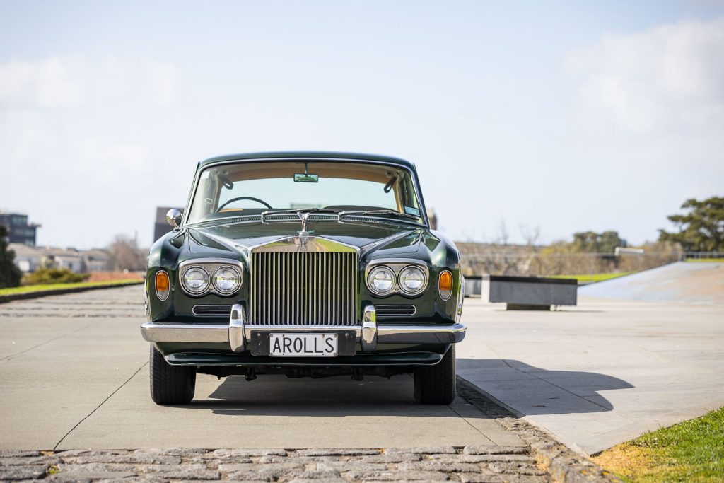 Front profile of the Rolls Royce silver shadow, pictured in green