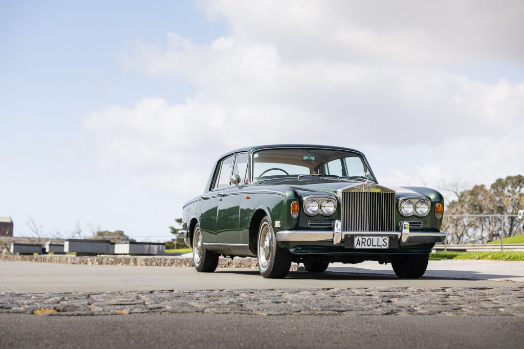 Front quarter picture of AROLLS rolls royce parked in Auckland city